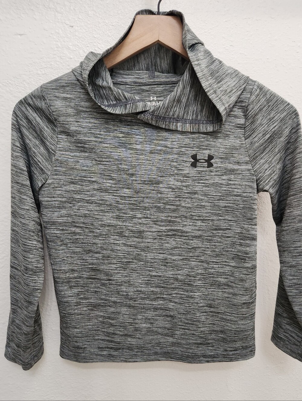 Under Armour Lightweight Heather Gray Hooded Performance Hoodie Youth Small